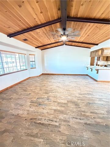 7576 Peach Avenue, Hesperia, CA 92345