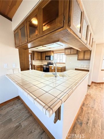 7576 Peach Avenue, Hesperia, CA 92345