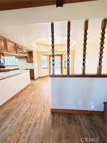 7576 Peach Avenue, Hesperia, CA 92345