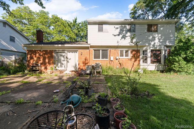 30220 Westbrook Parkway, Southfield, MI 48076