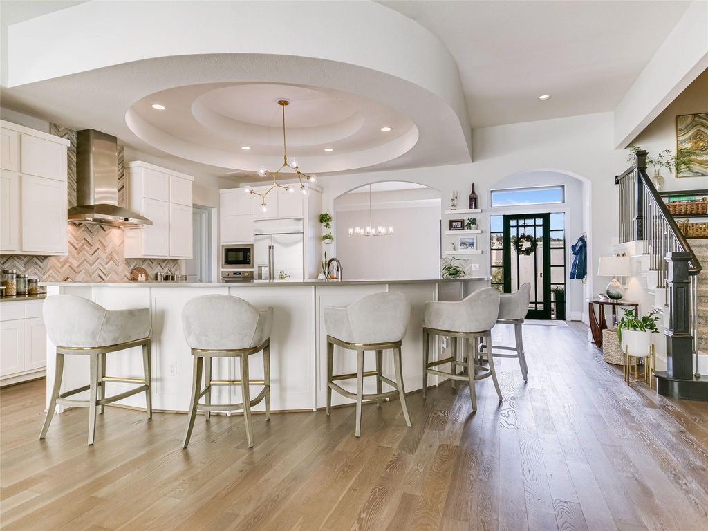 308 Lodestone LN, Austin, TX 78738