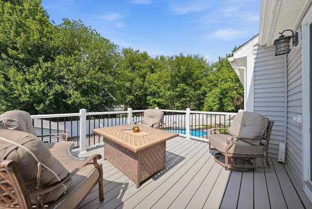 50 Langholm Drive, Nashua, NH 03062