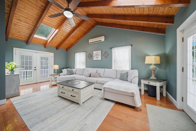50 Langholm Drive, Nashua, NH 03062
