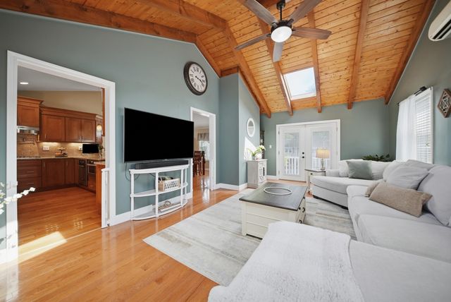 50 Langholm Drive, Nashua, NH 03062