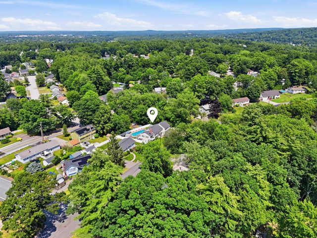 50 Langholm Drive, Nashua, NH 03062