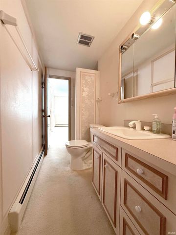 527 E Jefferson Street, Columbia City, IN 46725