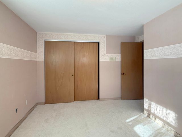 527 E Jefferson Street, Columbia City, IN 46725