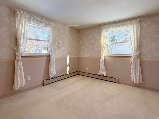 527 E Jefferson Street, Columbia City, IN 46725