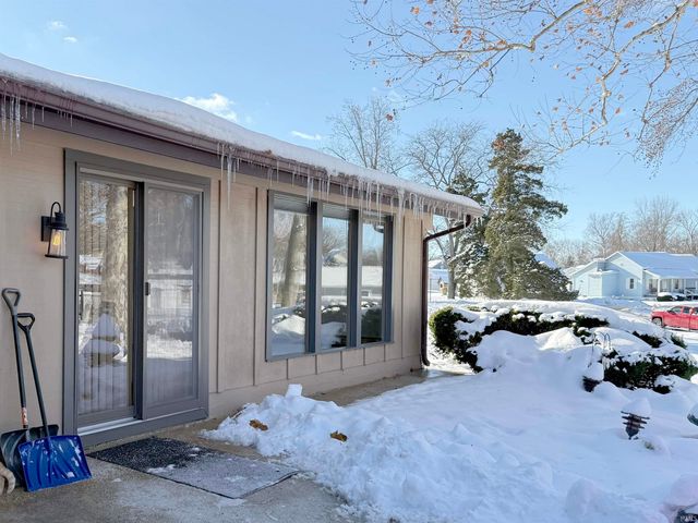 527 E Jefferson Street, Columbia City, IN 46725