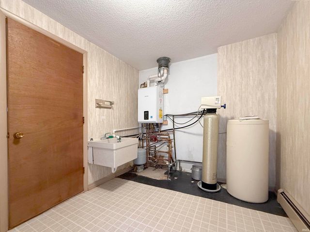 527 E Jefferson Street, Columbia City, IN 46725