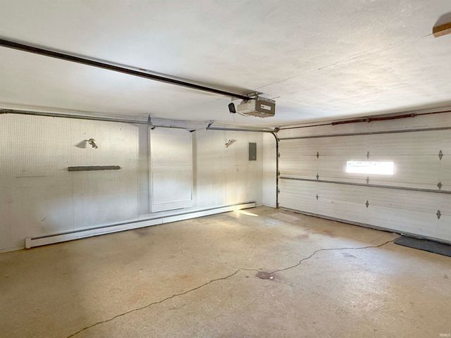 527 E Jefferson Street, Columbia City, IN 46725