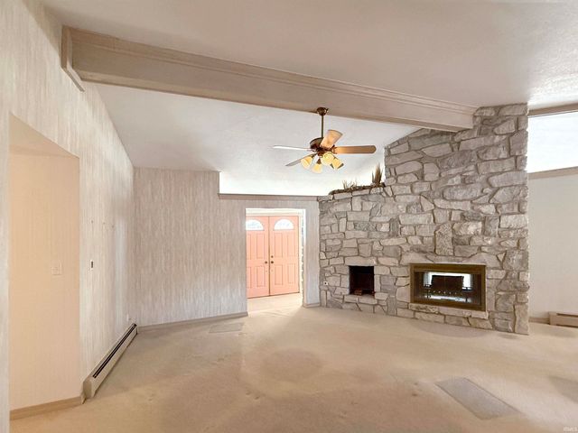 527 E Jefferson Street, Columbia City, IN 46725