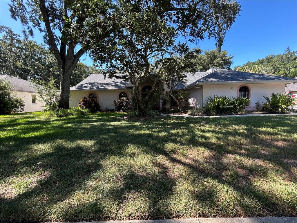 1418 HOUNDS HOLLOW COURT, Lutz, FL 33549