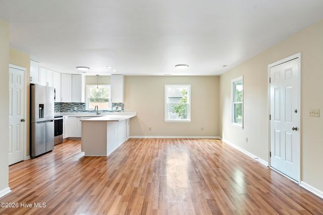 228 NE 52nd Street, Oak Island, NC 28465