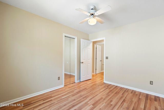 228 NE 52nd Street, Oak Island, NC 28465