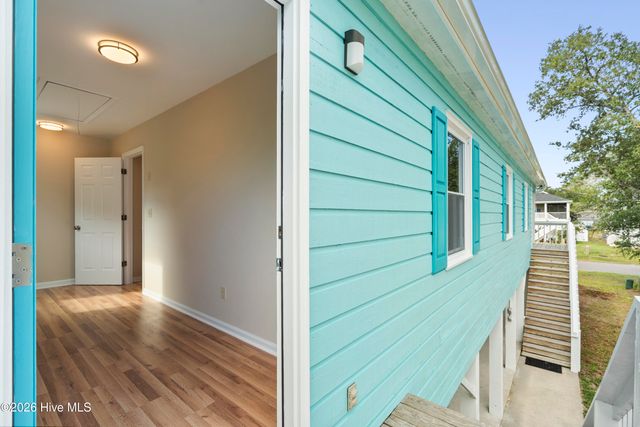 228 NE 52nd Street, Oak Island, NC 28465