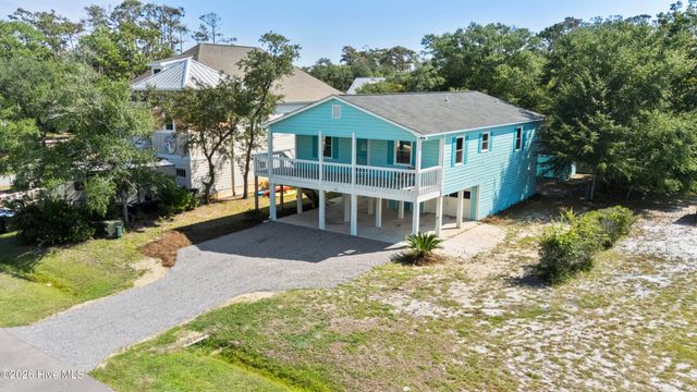 228 NE 52nd Street, Oak Island, NC 28465