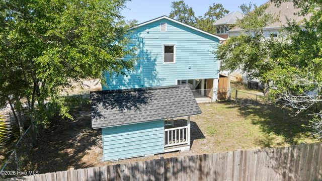228 NE 52nd Street, Oak Island, NC 28465