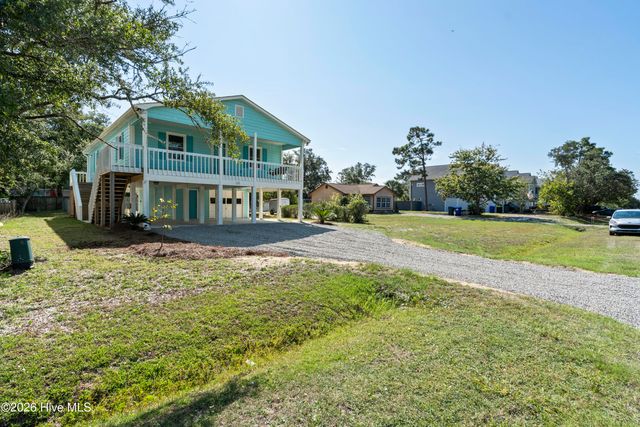228 NE 52nd Street, Oak Island, NC 28465