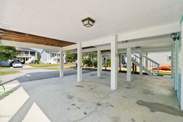 228 NE 52nd Street, Oak Island, NC 28465
