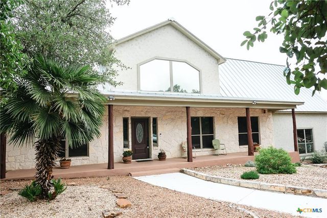 211 Cambridge DR, New Braunfels, TX 78132