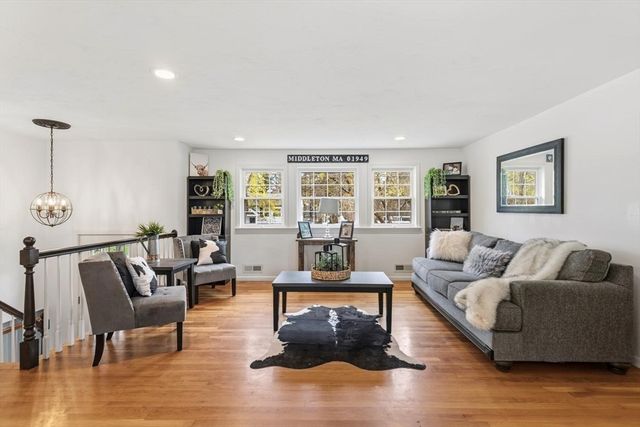 15 Fuller Rd, Middleton, MA 01949