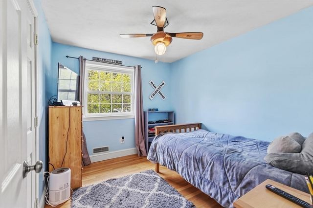 15 Fuller Rd, Middleton, MA 01949