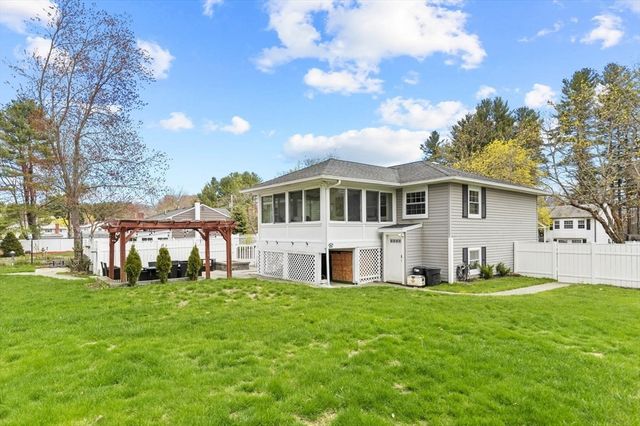 15 Fuller Rd, Middleton, MA 01949