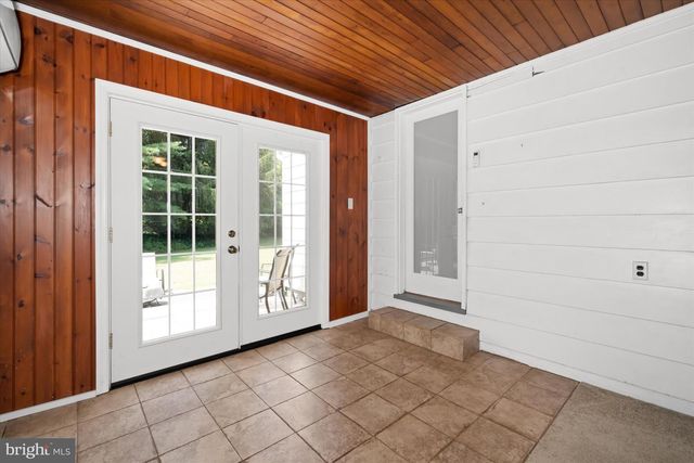 1 OAK RD, Elkton, MD 21921