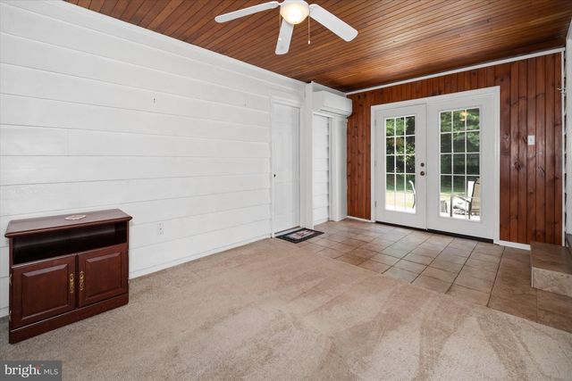 1 OAK RD, Elkton, MD 21921