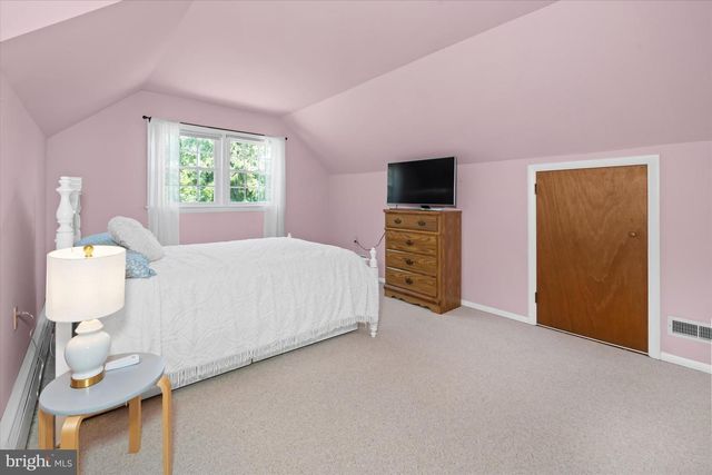 1 OAK RD, Elkton, MD 21921