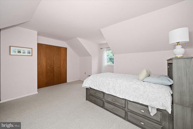 1 OAK RD, Elkton, MD 21921