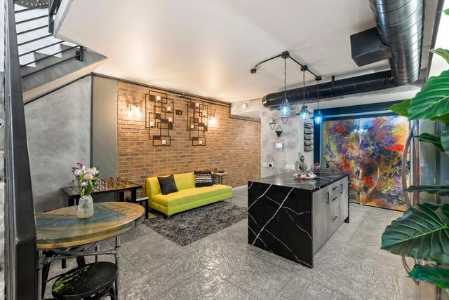 350 11Th Ave 134, San Diego, CA 92101