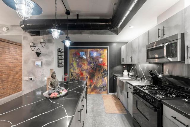 350 11Th Ave 134, San Diego, CA 92101