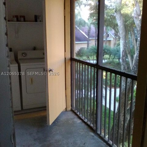 10441 SW 156th Ct 427, Miami, FL 33196