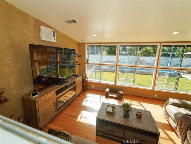 326 E I Street, Ontario, CA 91764