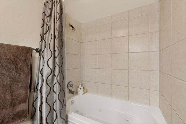 601 W San Mateo Road 21, Santa Fe, NM 87505