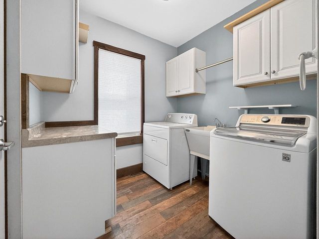 S25W27133 Rocky Hills COURT, Waukesha, WI 53188