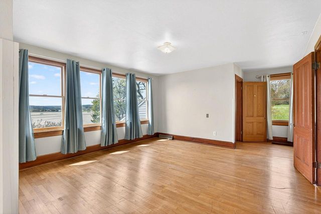 S25W27133 Rocky Hills COURT, Waukesha, WI 53188
