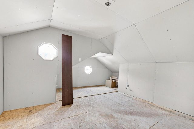 S25W27133 Rocky Hills COURT, Waukesha, WI 53188