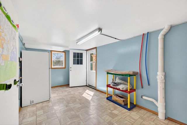 S25W27133 Rocky Hills COURT, Waukesha, WI 53188