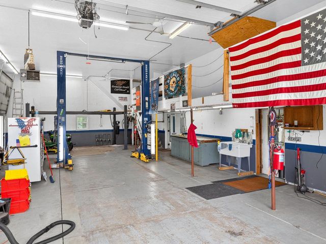 S25W27133 Rocky Hills COURT, Waukesha, WI 53188