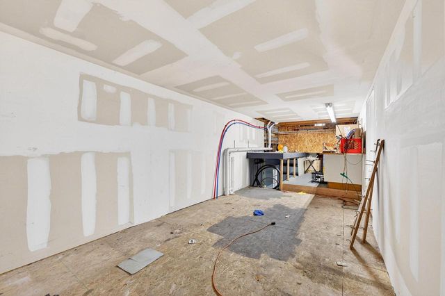 S25W27133 Rocky Hills COURT, Waukesha, WI 53188