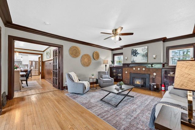 S25W27133 Rocky Hills COURT, Waukesha, WI 53188