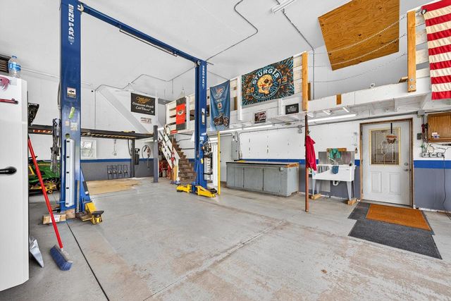 S25W27133 Rocky Hills COURT, Waukesha, WI 53188