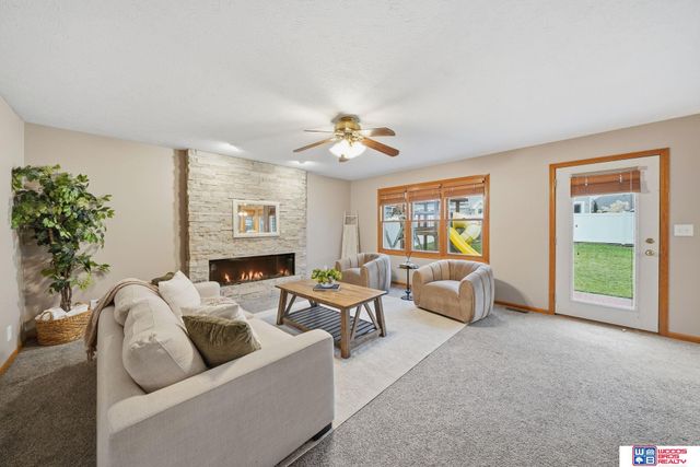 7545 Karl Drive, Lincoln, NE 68516