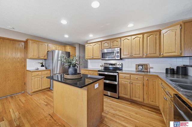 7545 Karl Drive, Lincoln, NE 68516