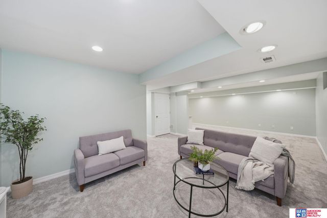 7545 Karl Drive, Lincoln, NE 68516