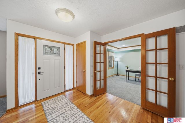 7545 Karl Drive, Lincoln, NE 68516