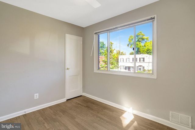3218 13TH RD S, Arlington, VA 22204